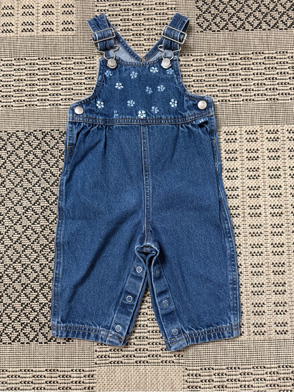 VTG Canyon River Blues Overalls w/embroidered flower detailing - size 12m